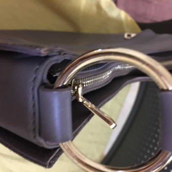 Handbag - Picture 9 of 12